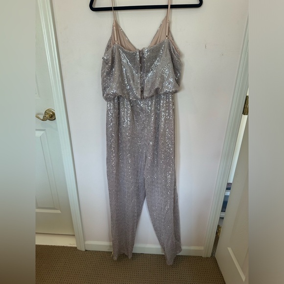 Worn 1X-Eliza J Sleeveless Sequins Metallic Rose Gold Jumpsuit,Pockets + Size 12 - Picture 6 of 6